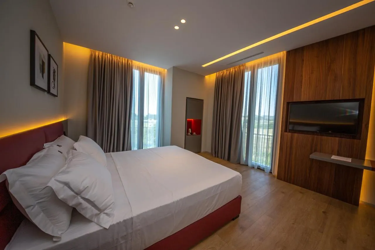 Fiore Hotel Kavaje Albania