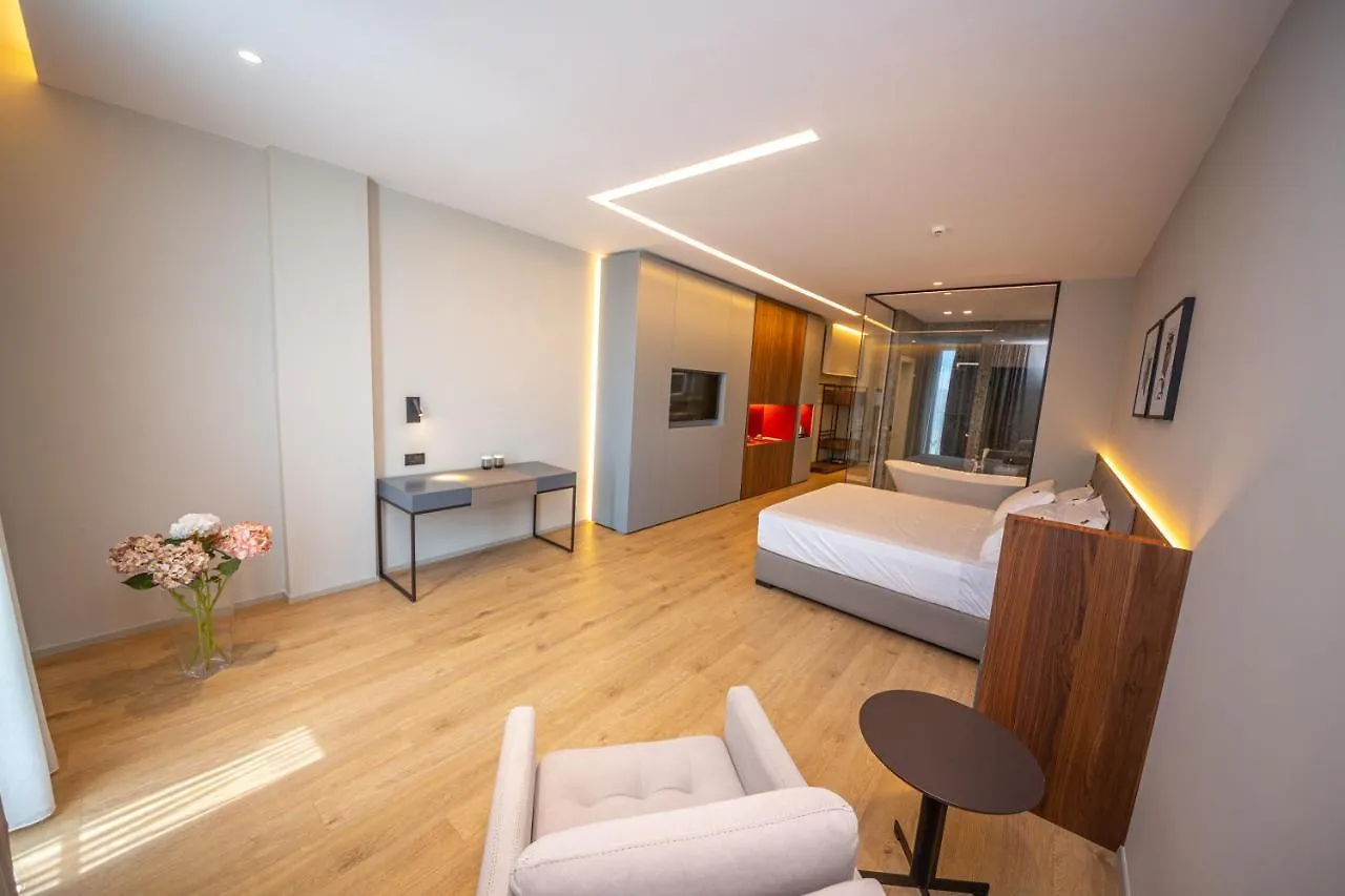 Fiore Hotel Kavaje 4*,  Albania